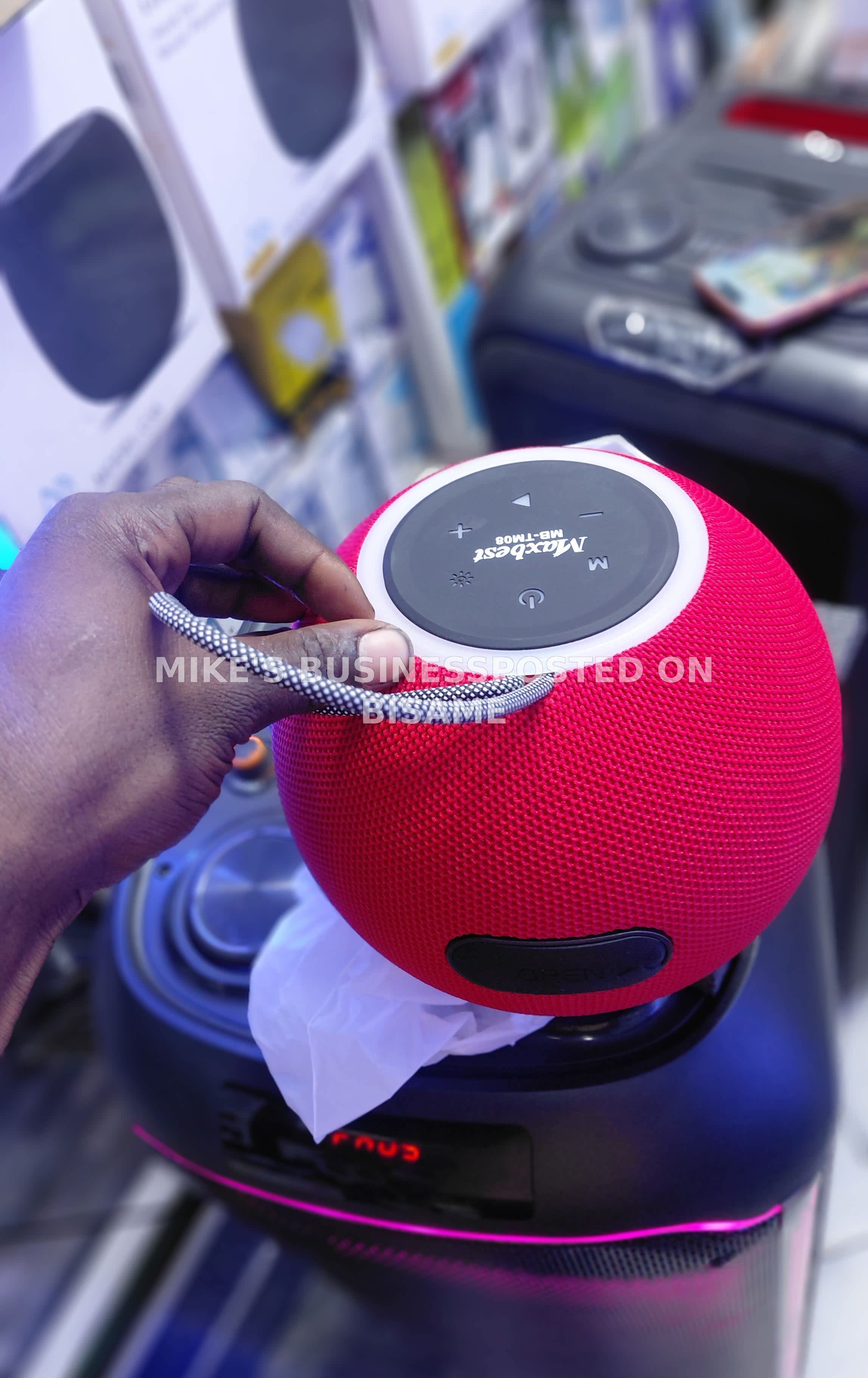 Maxbest TM08 Portable Bluetooth Speaker