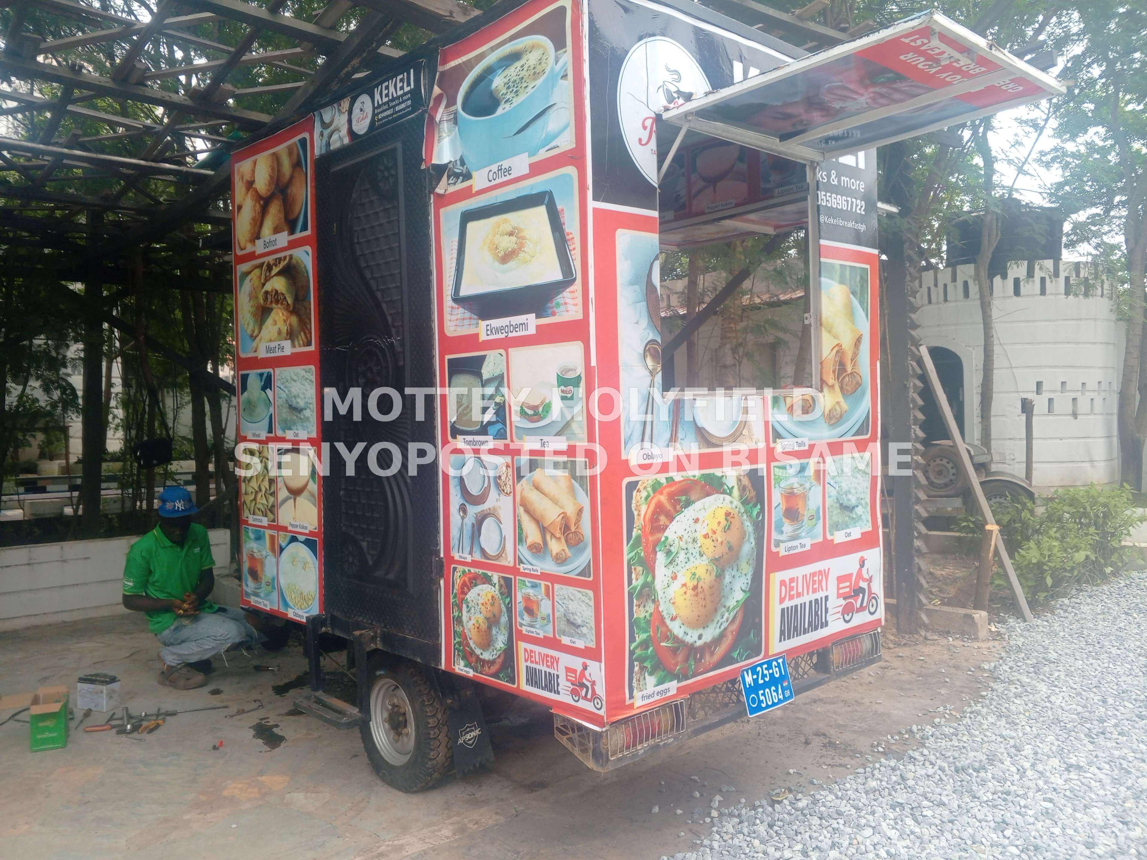 Apsonic Tricycle with a Built in Container