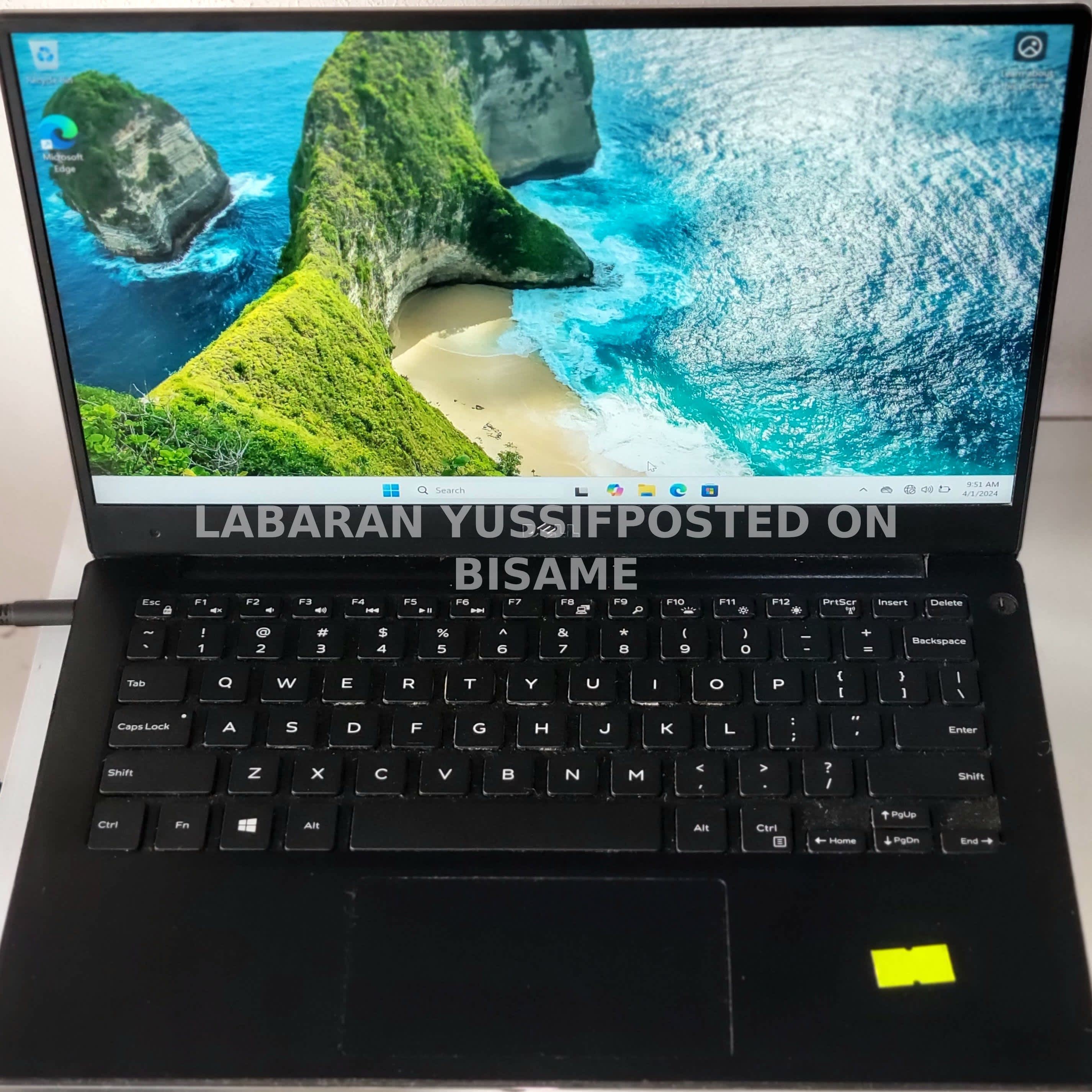 Dell XPS 13 9350 XPS i7 6th Gen  16GB RAM  256GB SSD