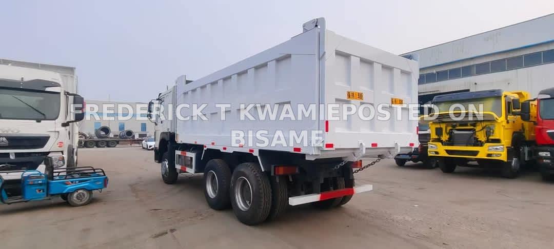 BRAND NEW HOWO DUMP TRUCK 371HP 2025 WHITE