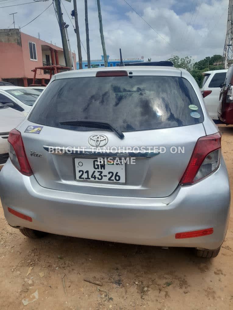 Toyota Vitz 2012 Ghanaian Used Silver 