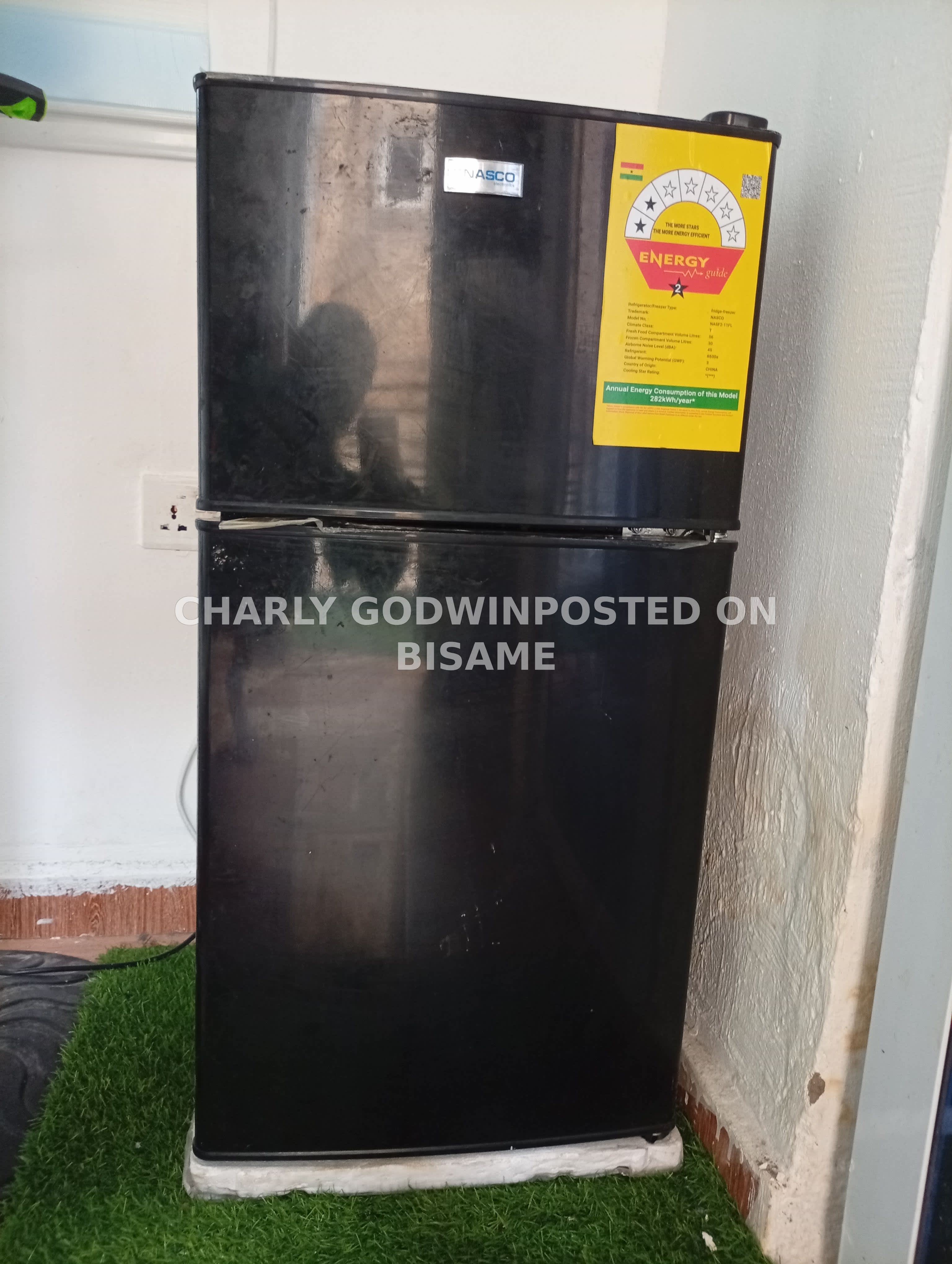 Nasco Table Top Double Door Fridge