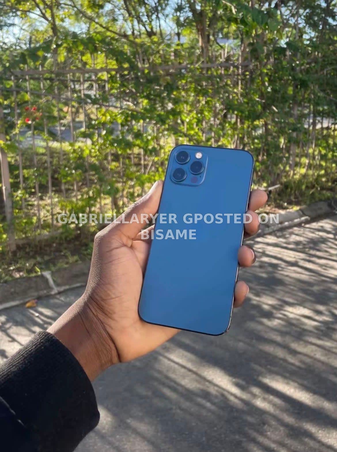 iPhone 12 Pro 128GB Used Blue