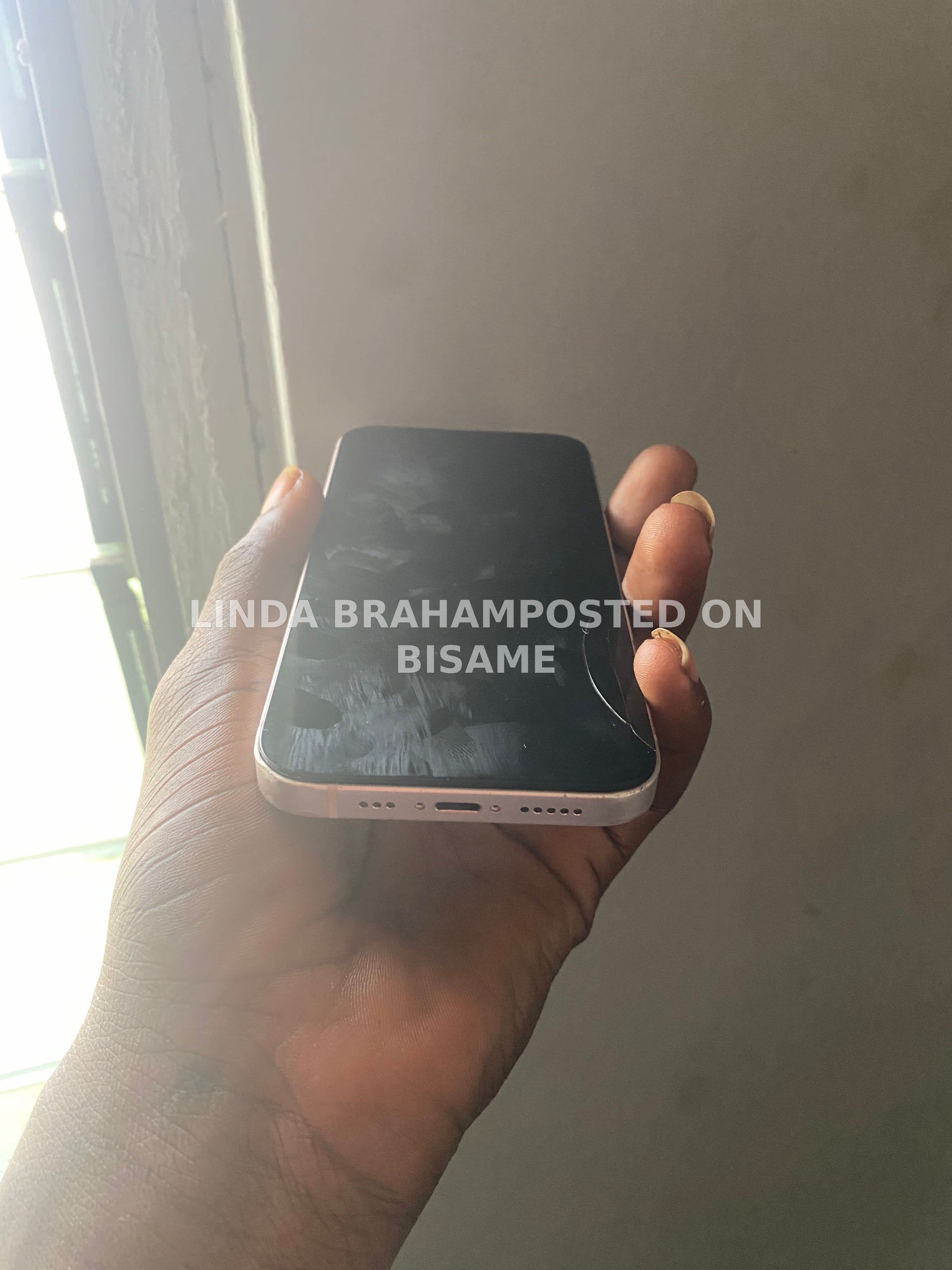 iPhone 13 128GB 4GB Ram White