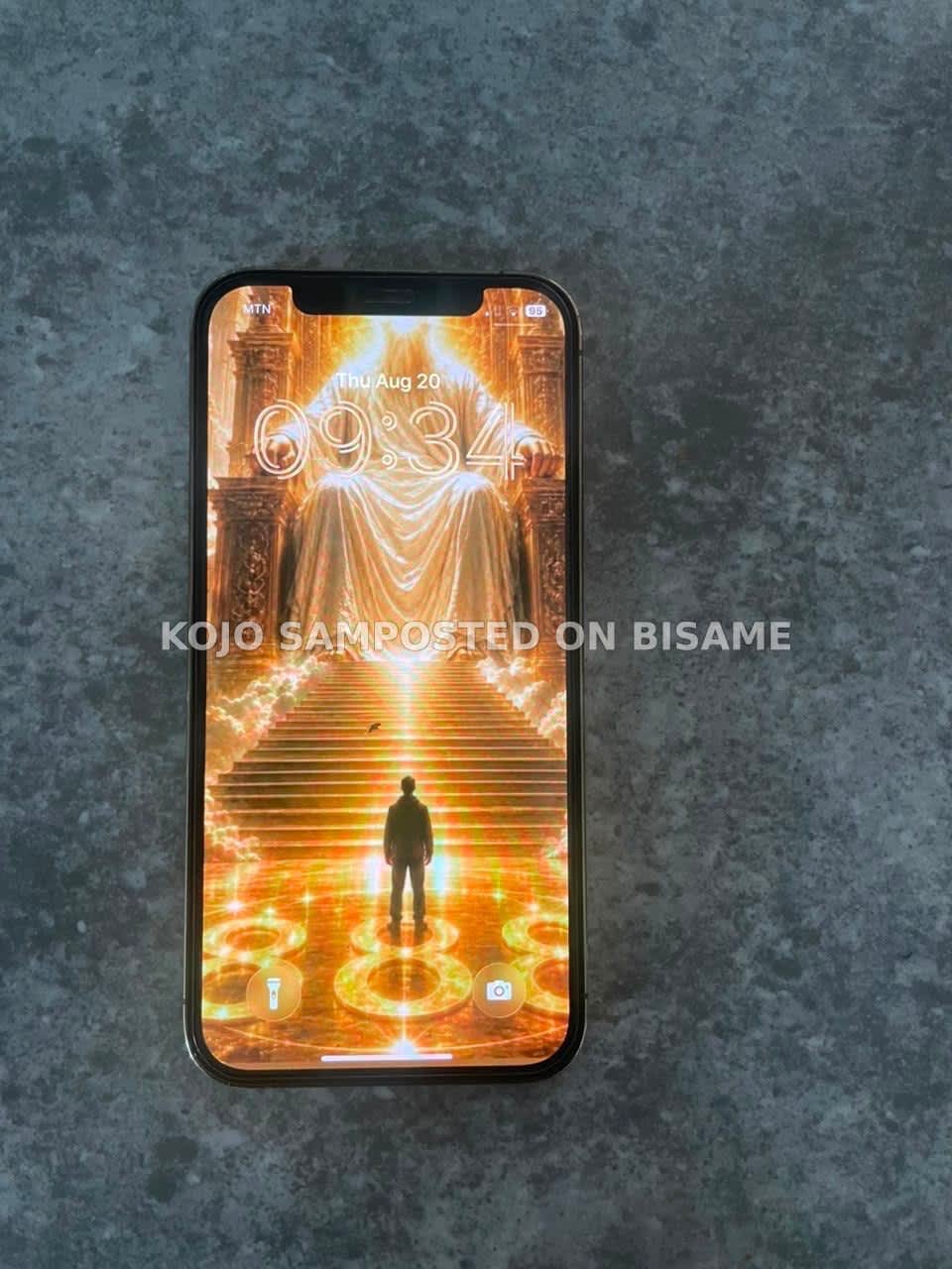 iPhone 12 Pro 256GB 8GB Ram Gold