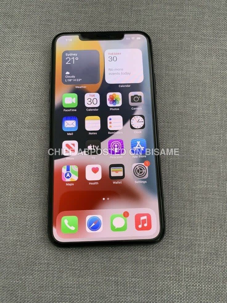 IPhone 11 Pro Max 4GB RAM 256GB Like New