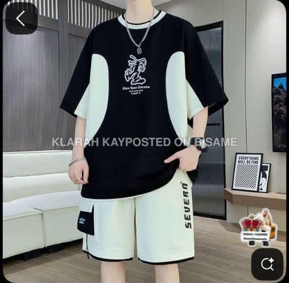 Men’s casual oversized T-shirt and wide-leg shorts.