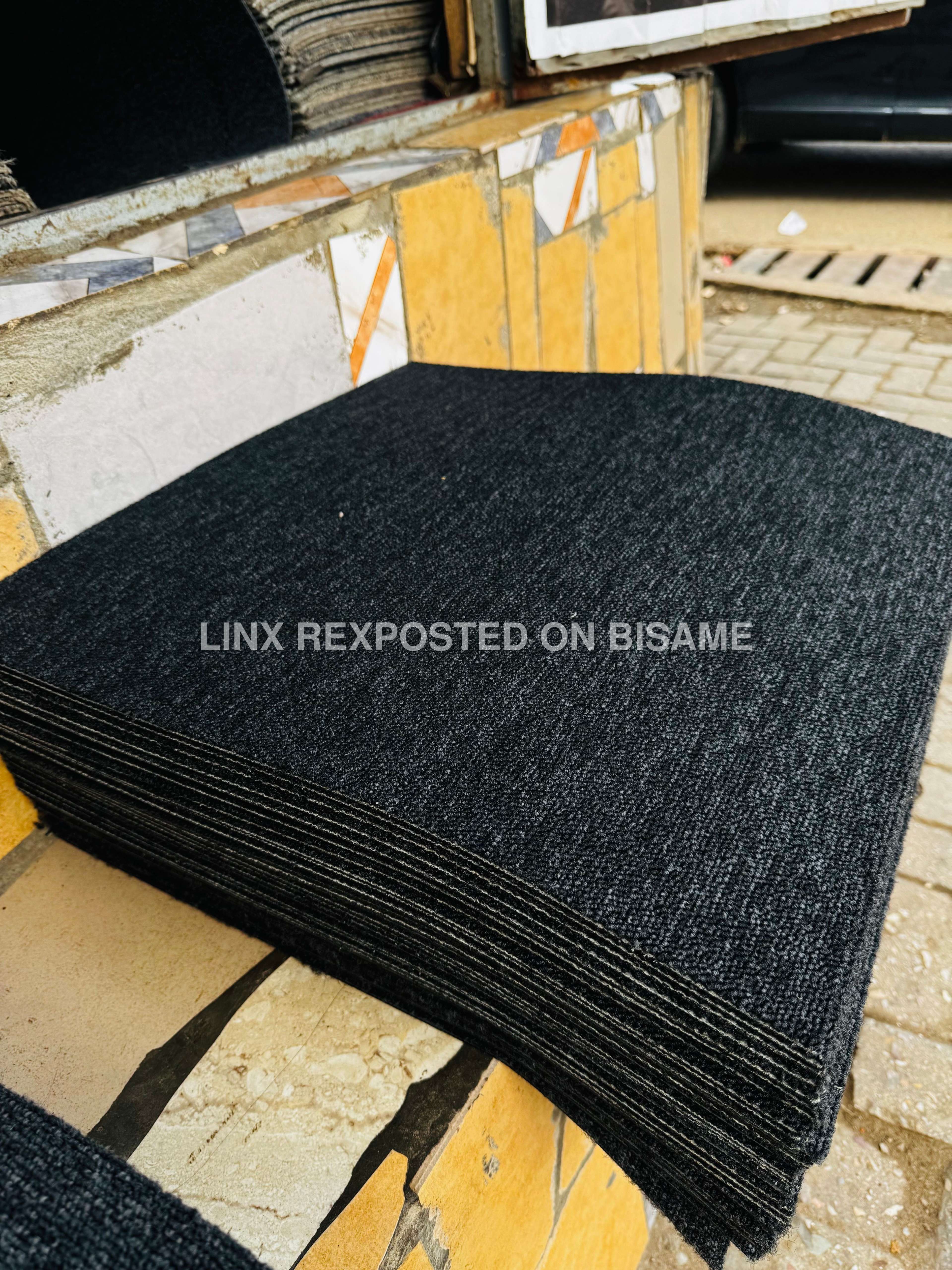 Woolen Carpet Tiiles - Black