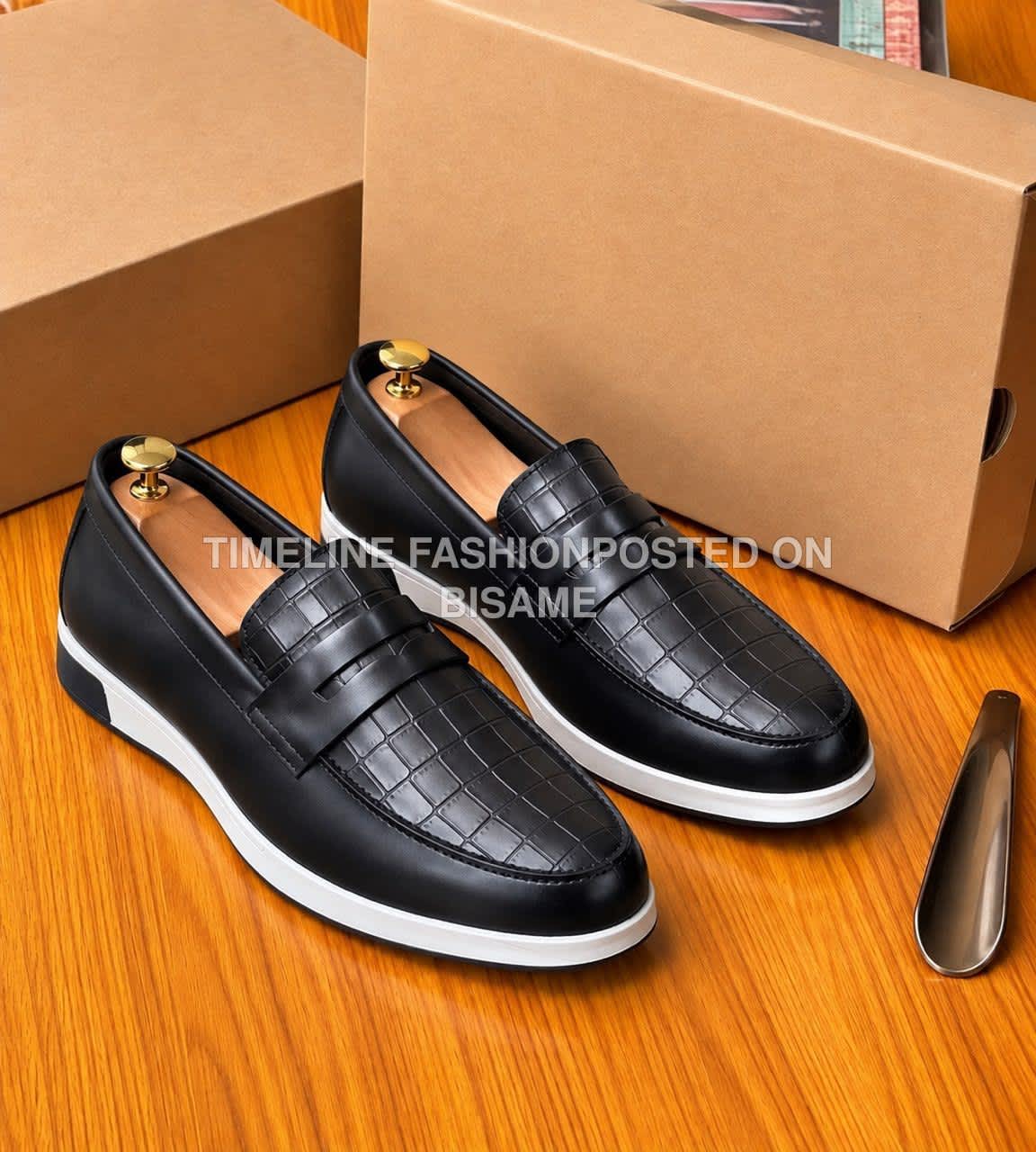 Black and White Berluti Durable Leather Men's Easy Fix Shoes