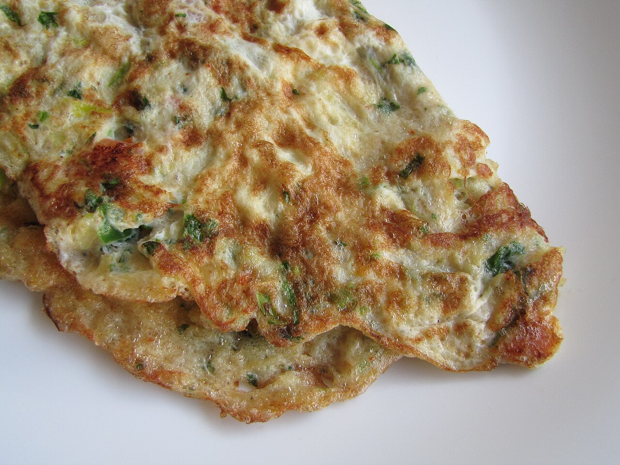 Masala Omelette (Indian Omelette with Onion, Tomato, Chilli and Coriander)