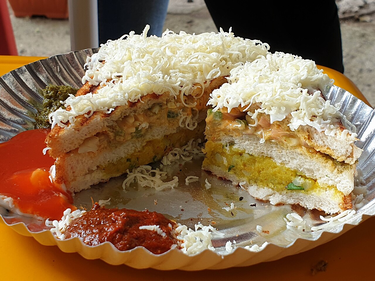 Bombay Sandwich (Vegetable, Cheese and Green Chutney Toastie)