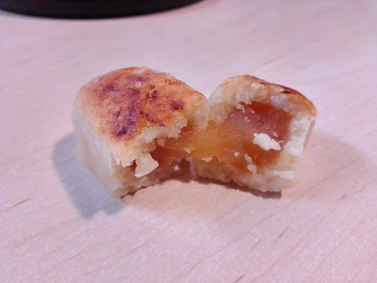 Pastel de Gloria (Puff Pastry with Guava and Arequipe)
