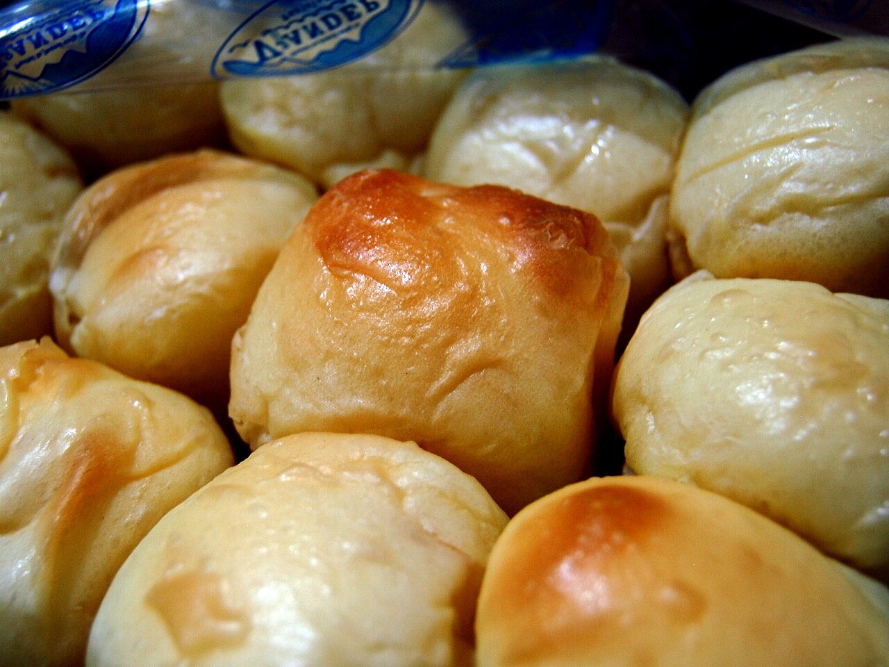 Pastel de Camiguín (Soft Buns with Yema Filling)