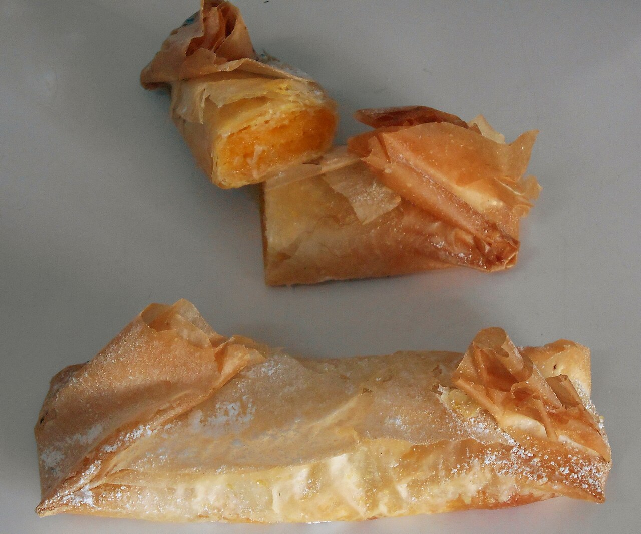 Pastel de Tentúgal (Paper-Thin Pastry with Egg Cream)