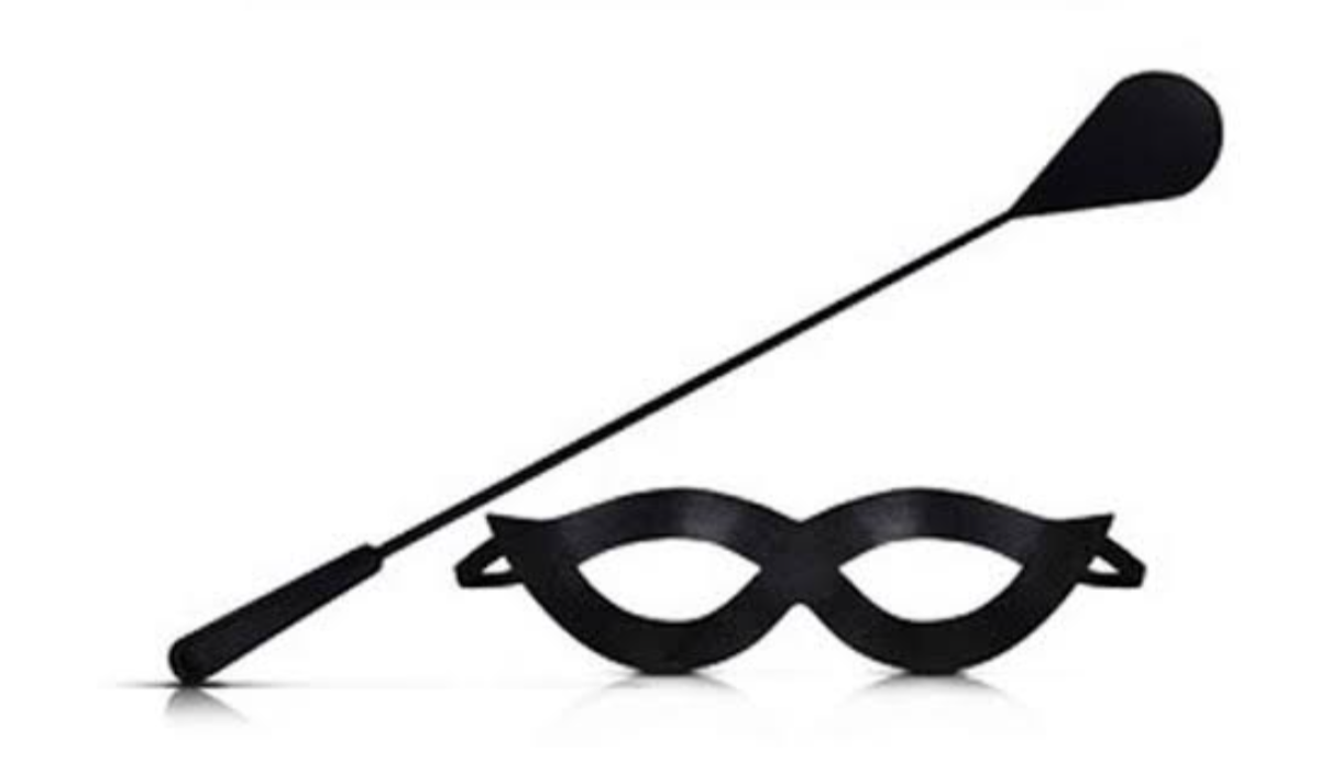 Máscara com chibata