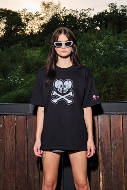 Bonkers Women A Heart Of Skulls Oversized T-shirt - view 2