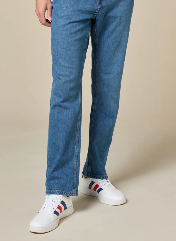 Mannerism Men's The Essential Denim Comfort Fit Jeans