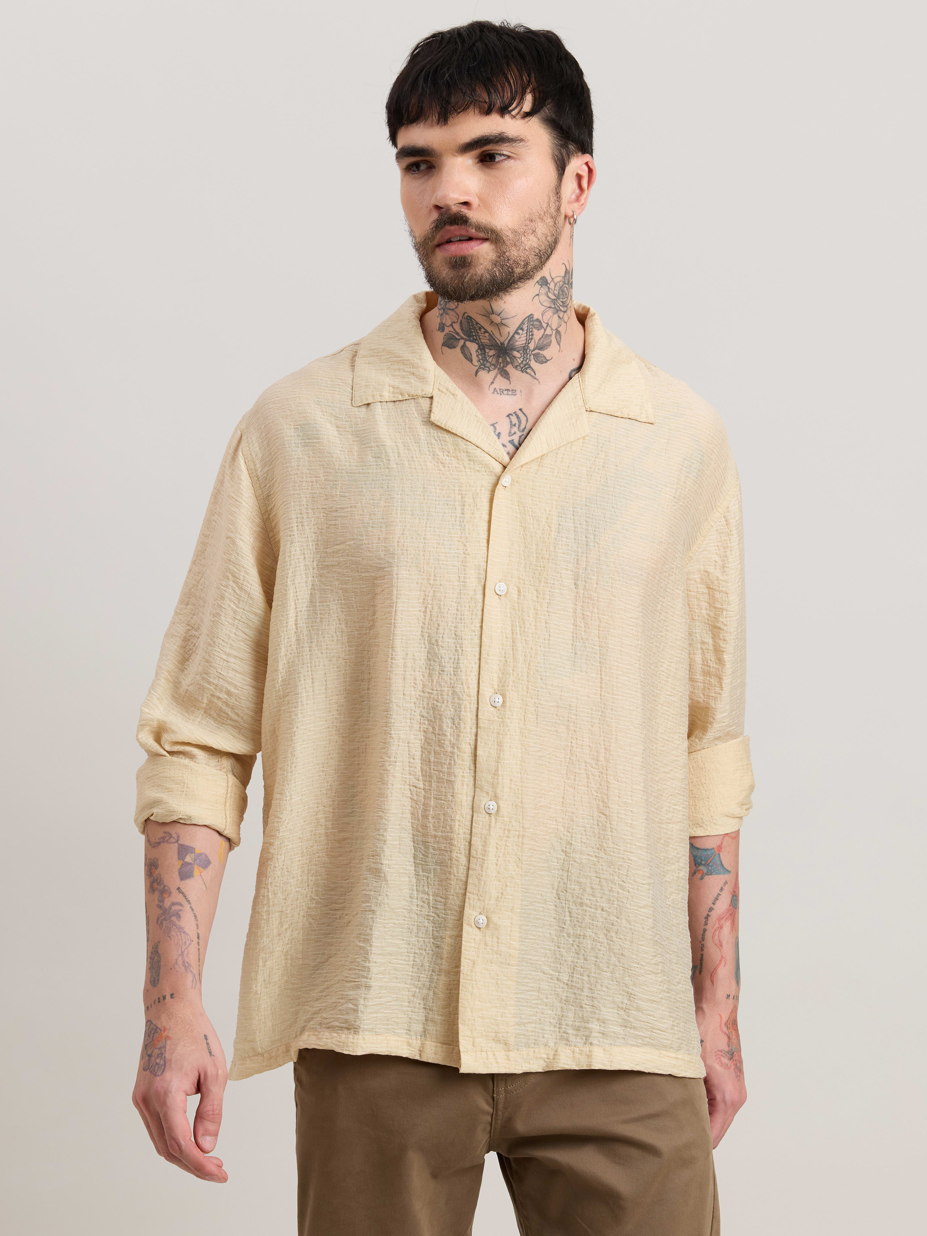 Espanshe Embroidered Cuban Collar Shirt - Beige