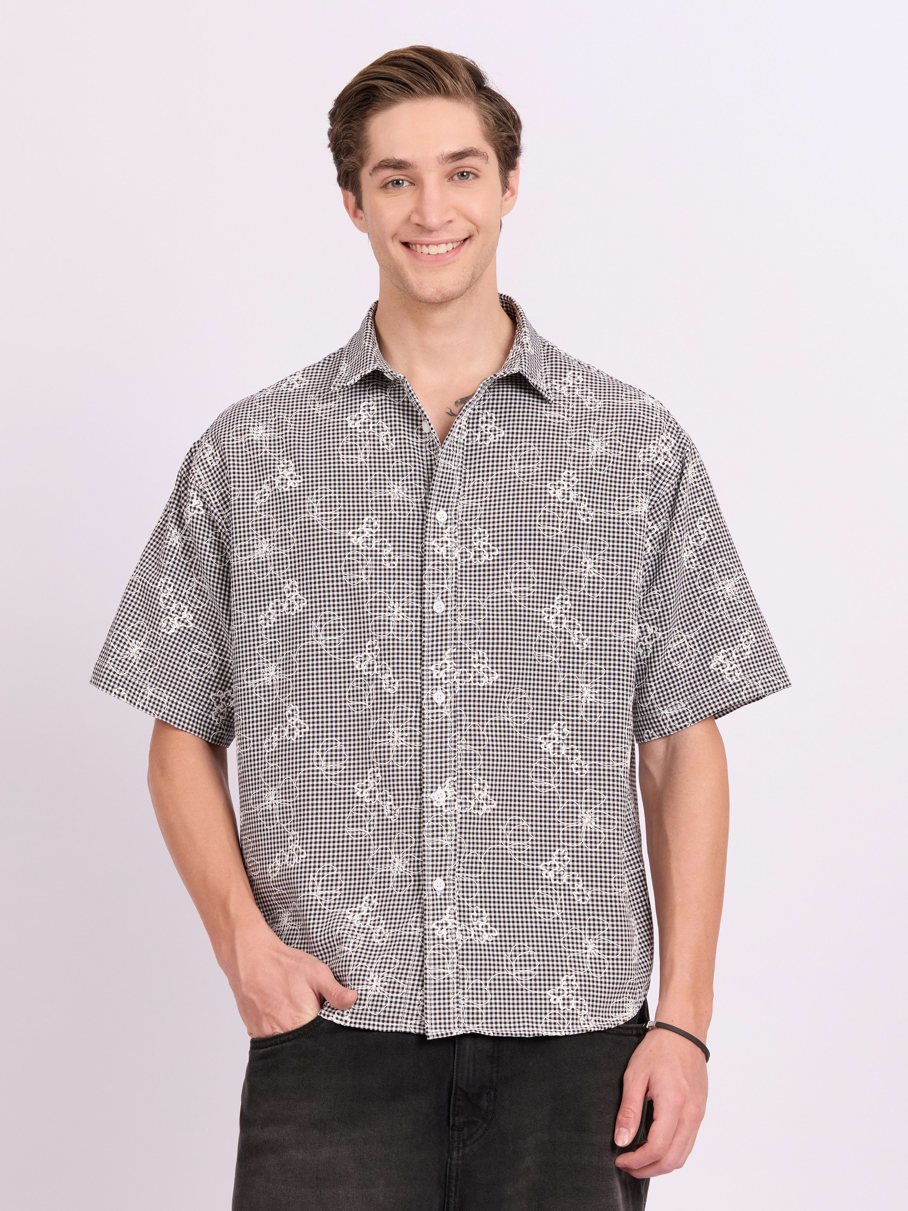 Espanshe Embroided Half Sleeve Check Shirt - Black