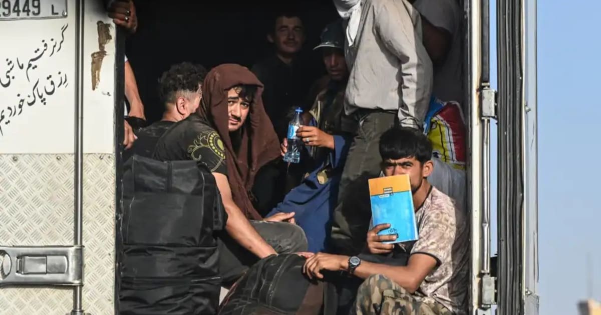 اعتراض زنان عدالتخواه افغانستان به دلیل اخراج مهاجران از ایران