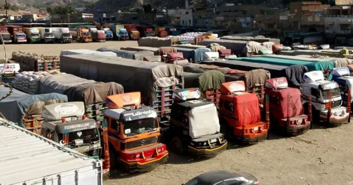 پاکستان: از قطع تجارت با طالبان ضرر نمی‌کنیم