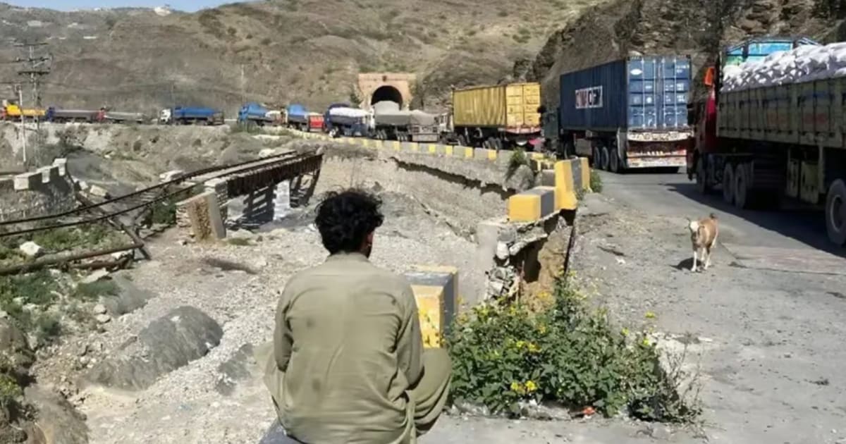 Over 11,000 Afghan traders’ containers halted at Karachi port