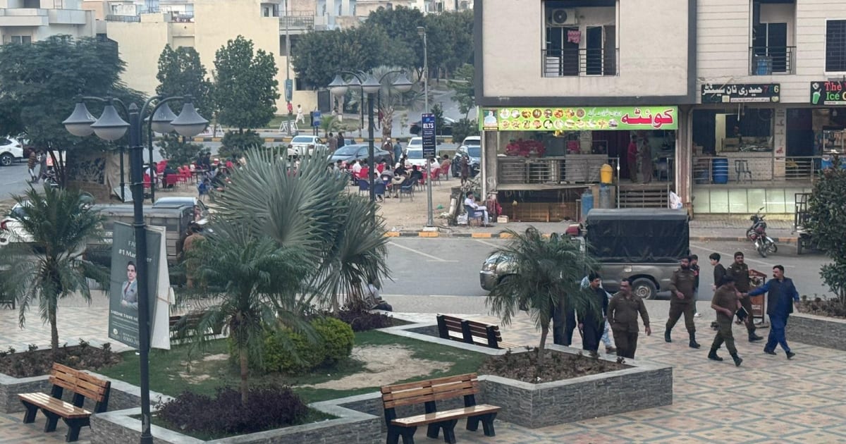 Amnesty International: Forced Deportations of Afghan Refugees Must Stop