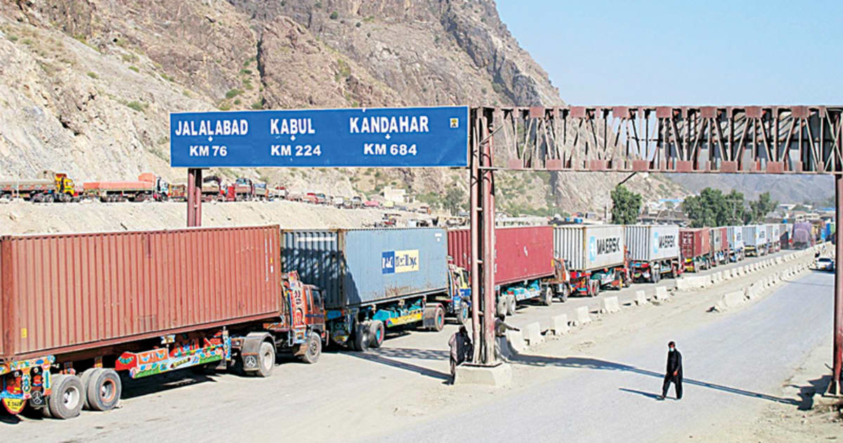 صادرات پاکستان به افغانستان ۶۰ درصد کاهش یافته است