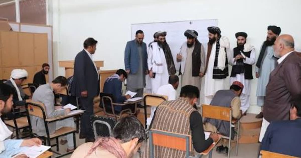 جوانان: بدون واسطه، استخدام در ادارات دولتی ناممکن است