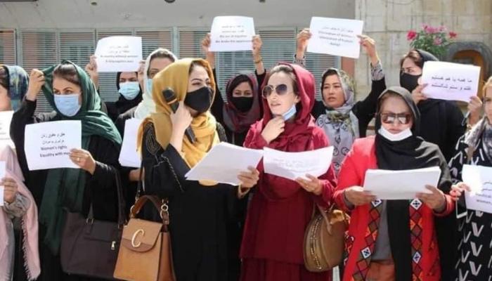 زنان معترض به گروه هفت: طالبان را زیر فشار قرار دهید