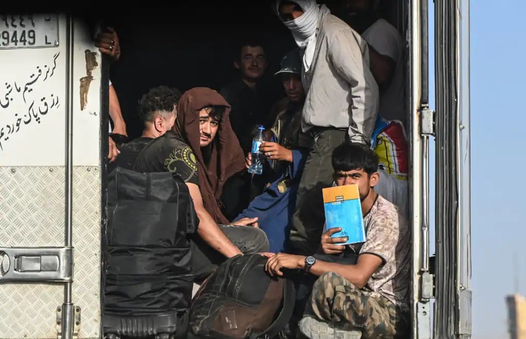 اعتراض زنان عدالت‌خواه افغانستان به دلیل اخراج مهاجران از ایران