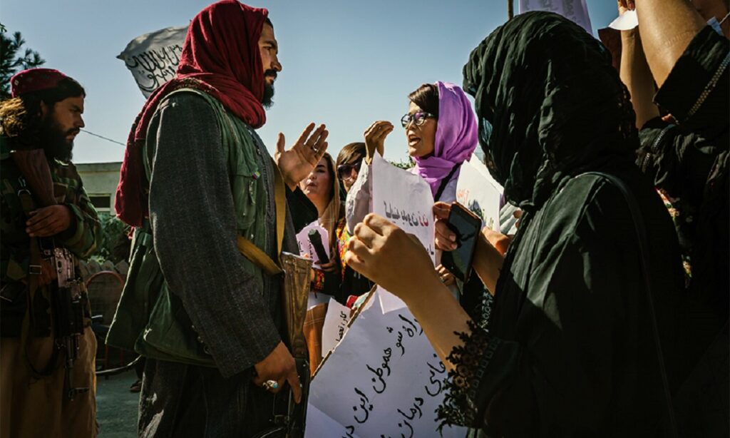 طالبان ۷۰ فرمان علیه زنان صادر کرده‌اند