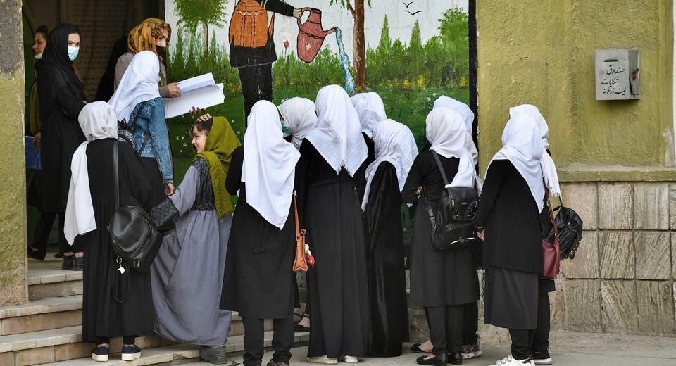 بیش‌تر از دو میلیون دختر افغانستانی تا ۳ ماه دیگر از آموزش محروم می‌شوند