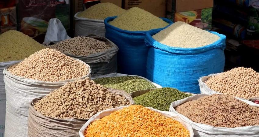 افزایش قیمت مواد خوراکه در پی قطعی اینترنت