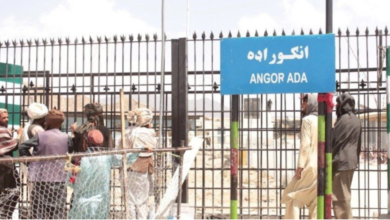گذرگاه «انگور اده» باز شد