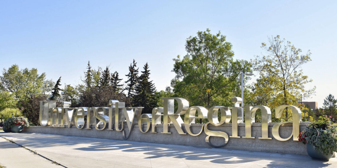 دانشجویان افغانستان از قطر به کانادا منتقل می‌شوند