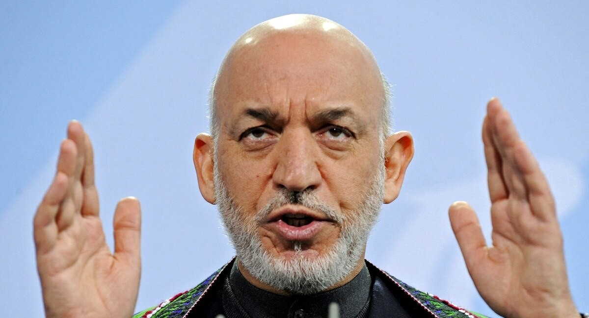 کرزی: توسعه‌ی کشور بدون آموزش دختران و پسران ممکن نیست