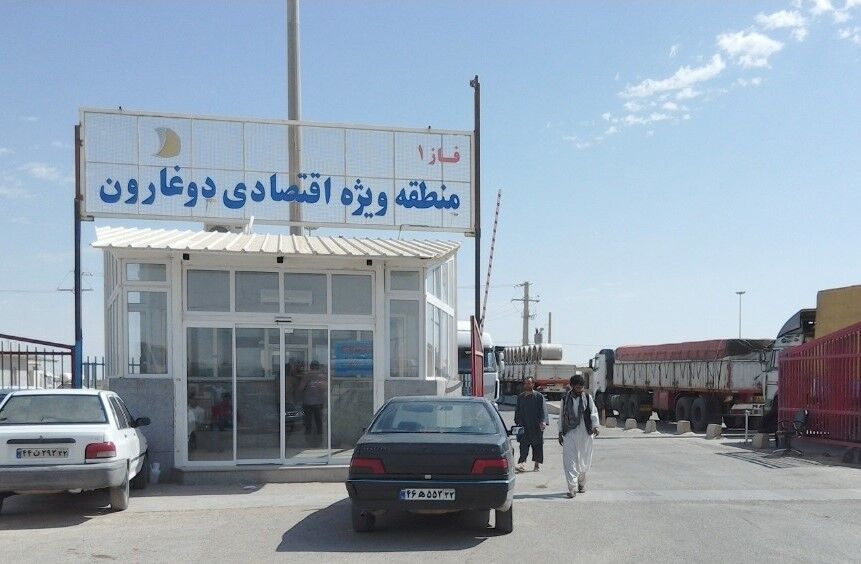 ۲۵۰۰ موتر باربری ایران در مرز با افغانستان متوقف شده‌اند