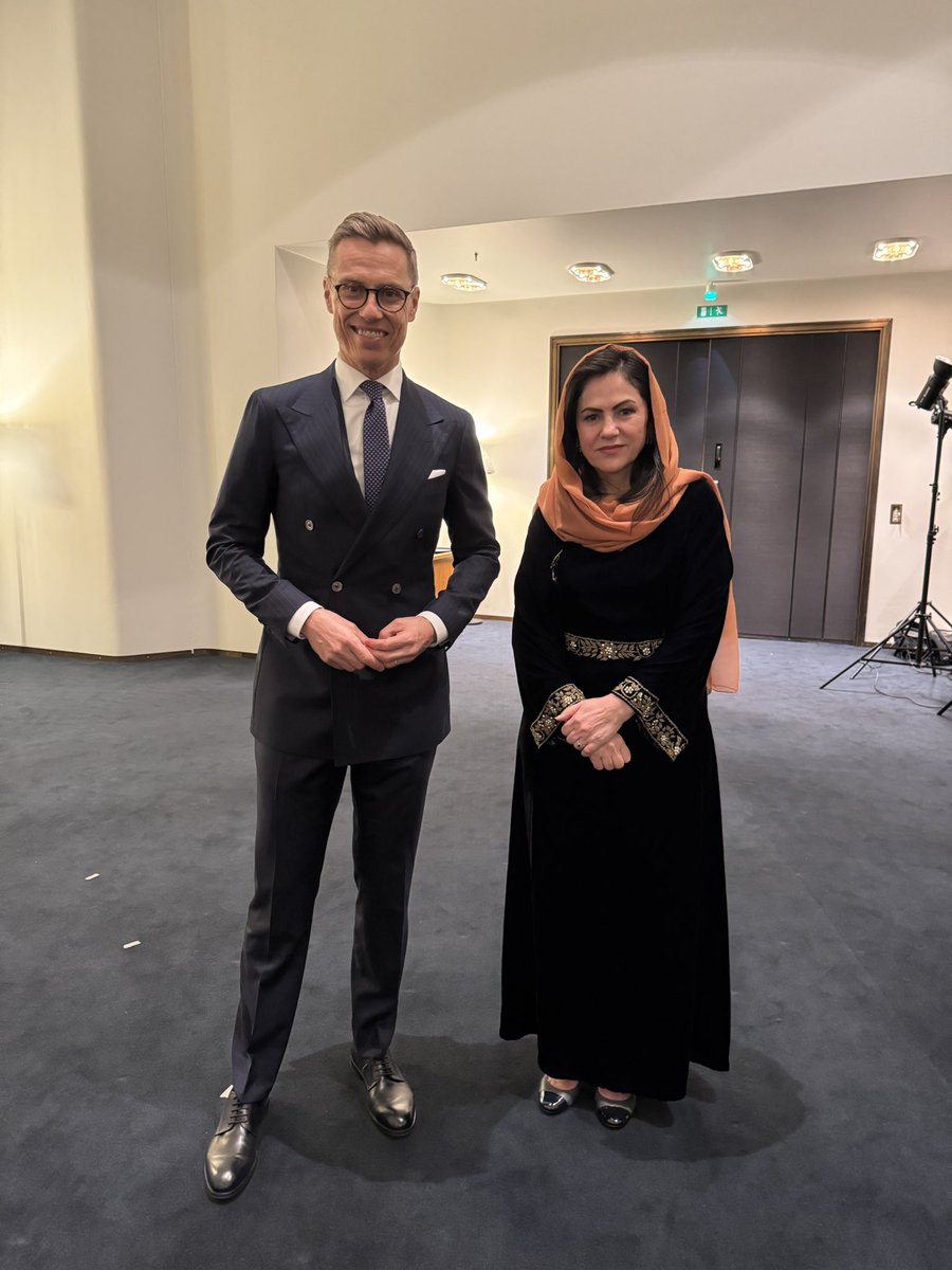 دیدار کوفی با رییس جمهور فنلند: جهان نباید افغانستان را فراموش کند