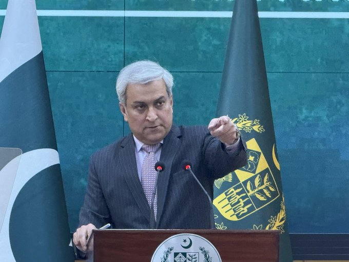 اسلام آباد: گذرگاه‌های مرزی با افغانستان «به قیمت خون مردم پاکستان» باز نخواهد شد