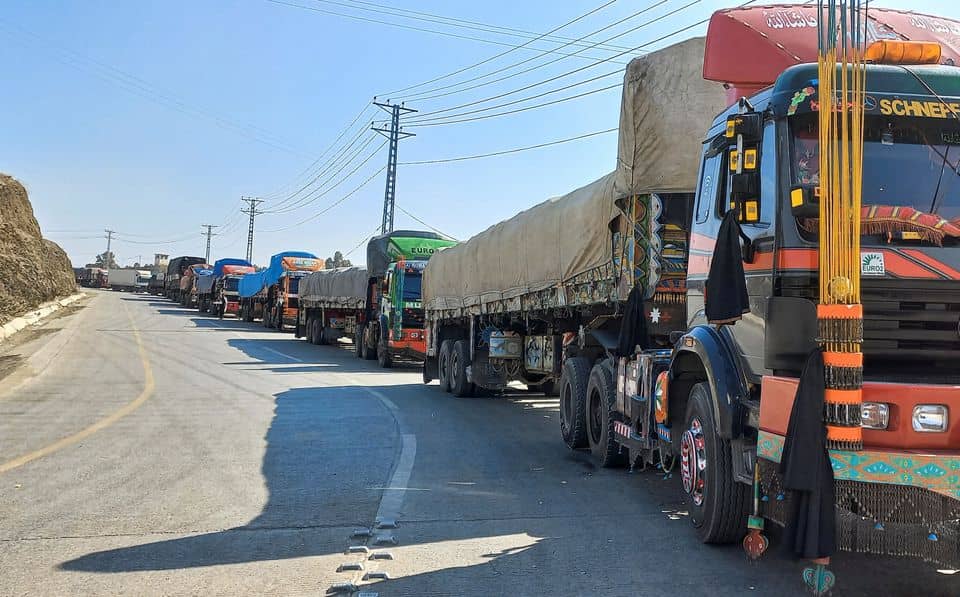 بستهماندن مسیرهای بازرگانی با افغانستان، پاکستان ماهانه ۱۷۷ میلیون دالر ضرر میکند