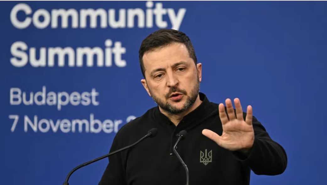 زلنسکی: روزانه ۱۰۰۰ سرباز روس در اوکراین کشته می‌شوند