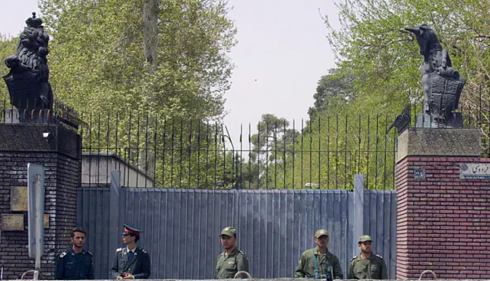 سفارت بریتانیا در تهران به‌طور موقت تعطیل شد