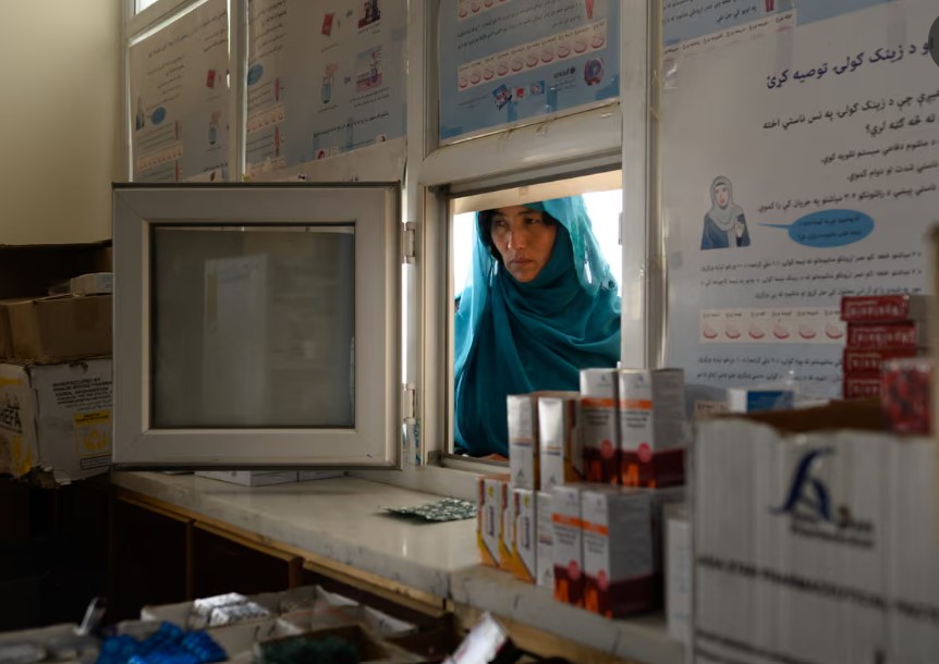 گاردین: زنان افغانستان برای جلوگیری از تولد دختر، سقط جنین می‌کنند