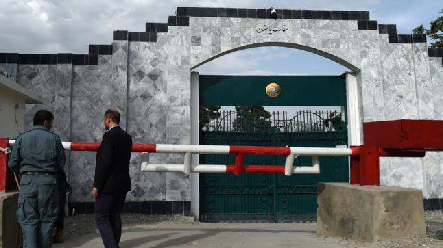 اختلافات کابل و اسلام‌آباد؛ ویزای پاکستان در بازار سیا تا ۲۰۰۰ دالر رسید