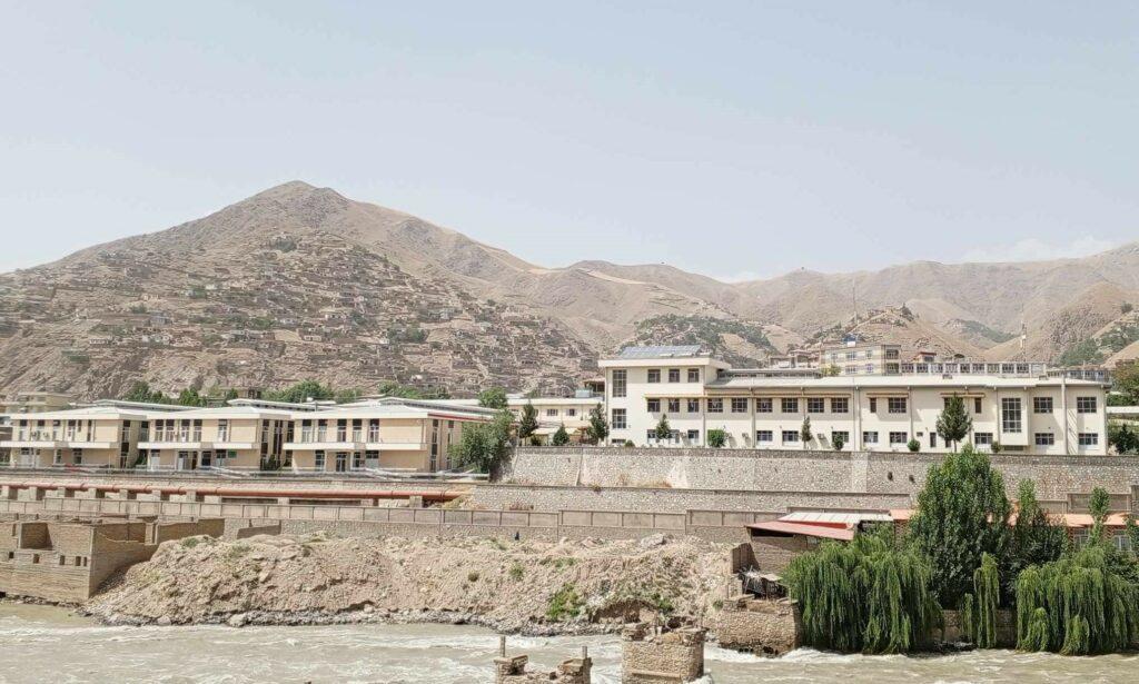 کمبود امکانات در شفاخانه‌ی دولتی بدخشان؛ سه نفر جان باختند