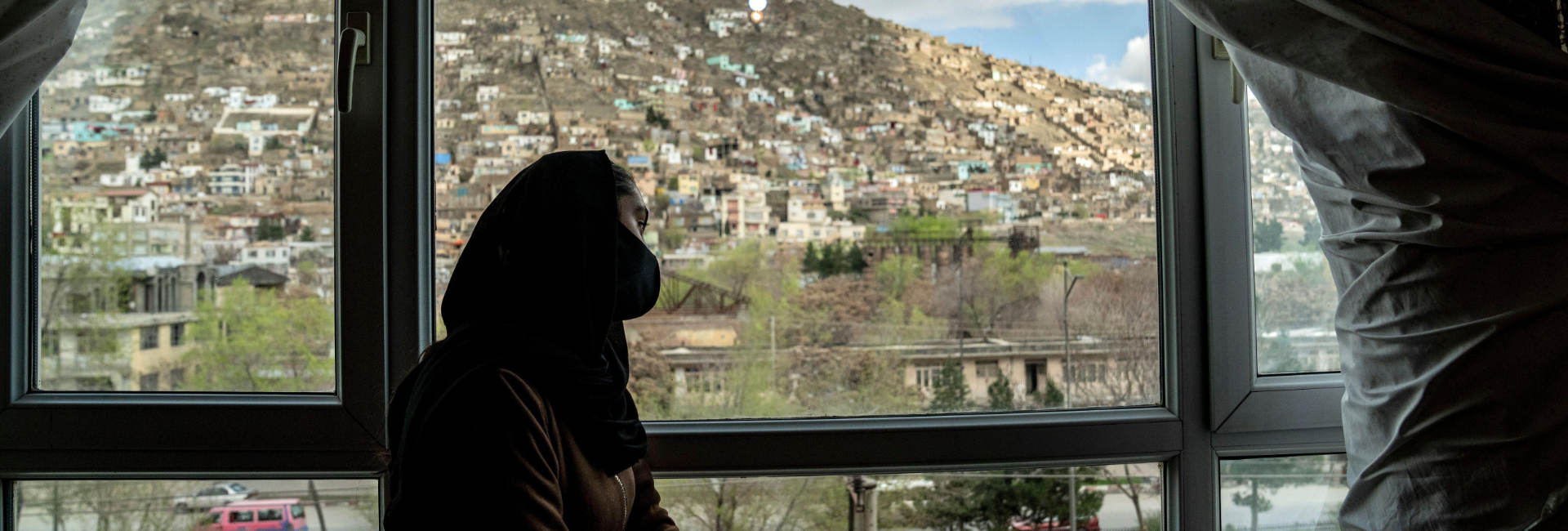 نهادهای حقوق بشری از کاهش پذیرش پناهندگی زنان افغانستان در بریتانیا نگرانند