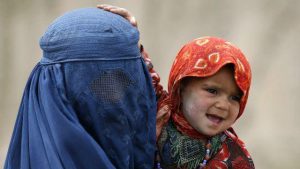 اوچا: صدها مادر در افغانستان هنگام زایمان جان می‌دهند