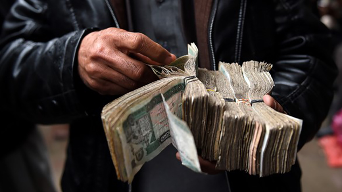 اقتصادِ افغانستان؛ میان بقا و فروپاشی
