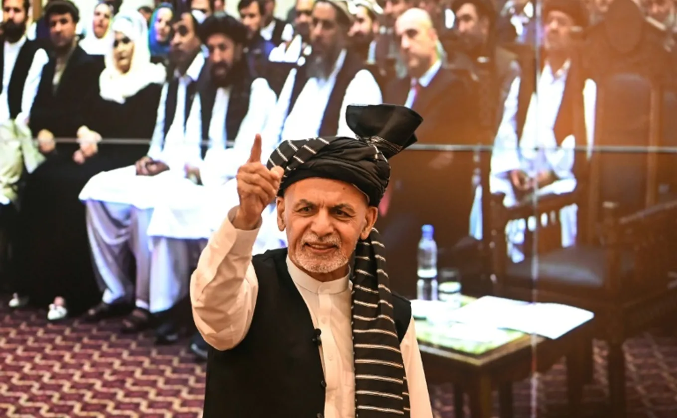 اشرف غنی چگونه از نماد امید به نماد فروپاشی جمهوری تبدیل شد؟
